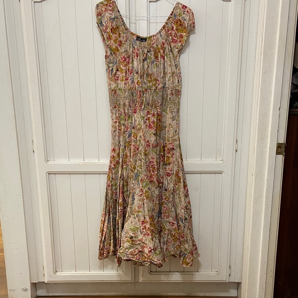 Elegant Floral Cap Sleeve Midi Dress